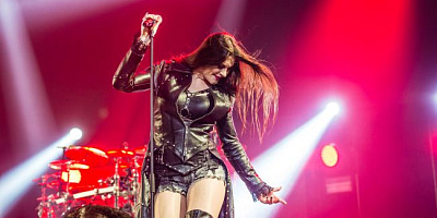 NIGHTWISH während der Tour zu "Endless Forms Most Beautiful" in Oberhausen 2015 