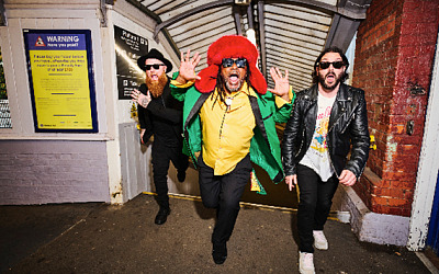 Die walisischen Jungs von SKINDRED