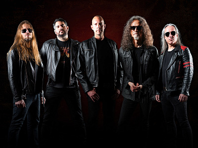 Das Bandfoto täuscht: Die Mitglieder von KRILLOAN sind sich noch nie live begegnet. Trotzdem veröffentlichen sie bald schon ihr drittes gemeinsames Album. 