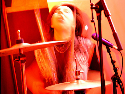 Schlagzeugerin Francisca „Pancha“ Torés 