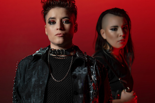 Karin Aguilera (Gesang, Gitarre) und Francisca Torés (Schlagzeug)