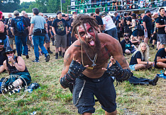 Einfach ganz normale Leute beim Wacken ...