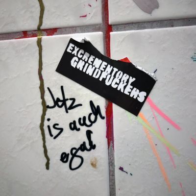 Excrementory Grindfuckers – Jetzt ist auch egal