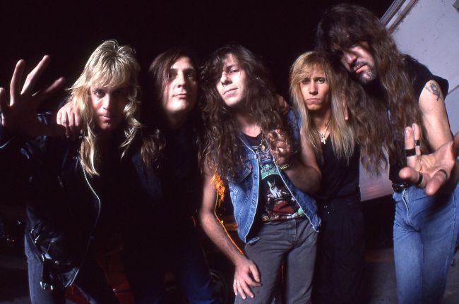 SAVATAGE in der Besetzung von 1990