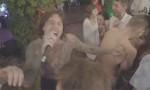 BRING ME THE HORIZON Mitglieder singen CRAIG DAVID Song auf Oli&#039;s Hochzeit
