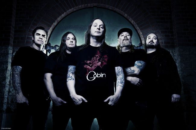 Noch einmal mit Tomas Lindberg (2.v.r.) am Mikro zu hören: AT THE GATES