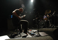 Beehoover – Interview mit Claus und Ingmar zu "Concrete Catalyst" beehoover-band