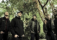 Long Distance Calling - Interview mit Flo (Gitarre) und Reimut (Ambience) longdistancecalling_promopic2009_b