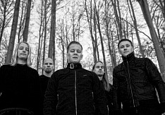 Maroon - Interview mit Basser Tom